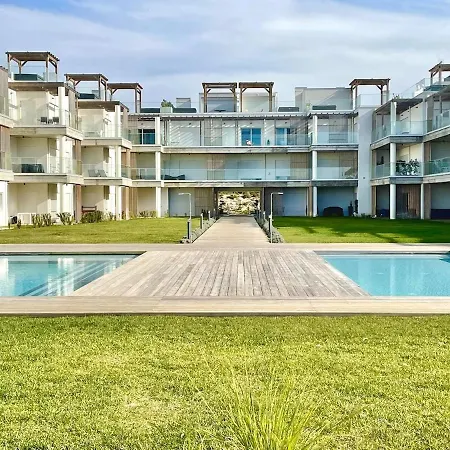 דירה New Luxury Apartment, Sea View With Pool & Gym נאזרה